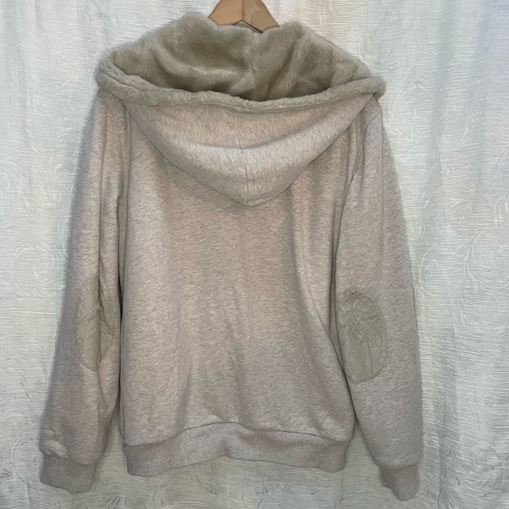 AX Armani Exchange Uber-Fluffy Sweatshirt in Heathered Gray - Picture 8 of 8